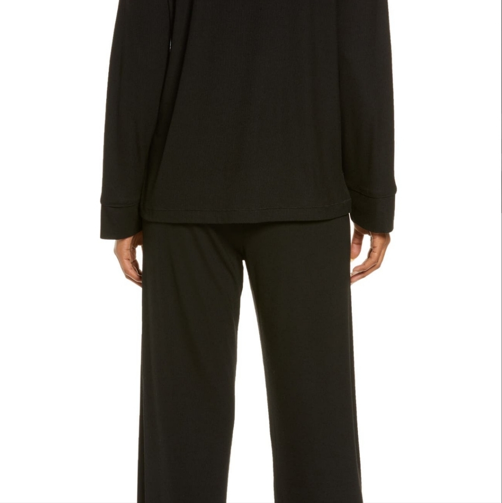 Skims pajamas